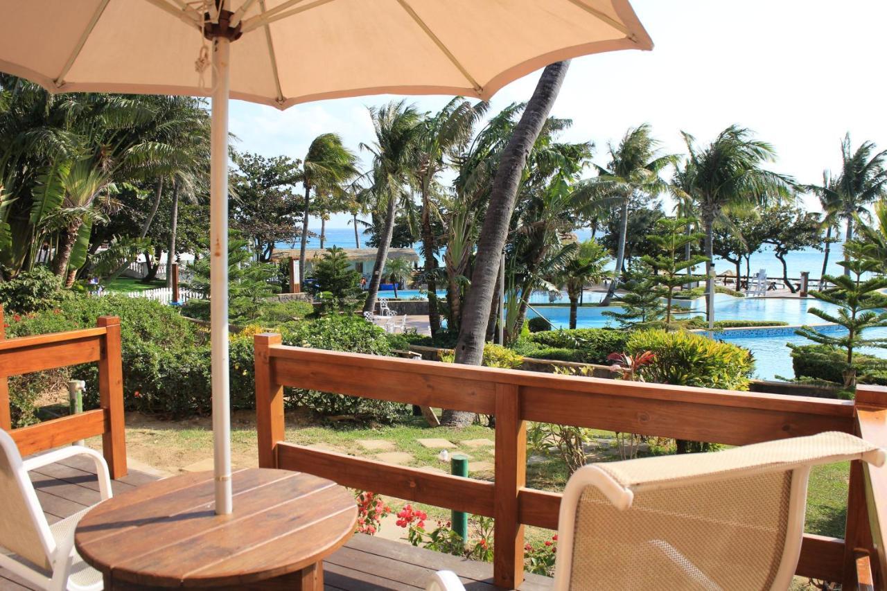 Chateau Beach Resort Kenting Værelse billede View from a room at the resort